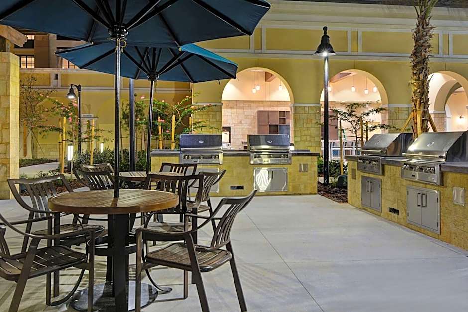 Home2 Suites by Hilton Orlando Flamingo Crossings