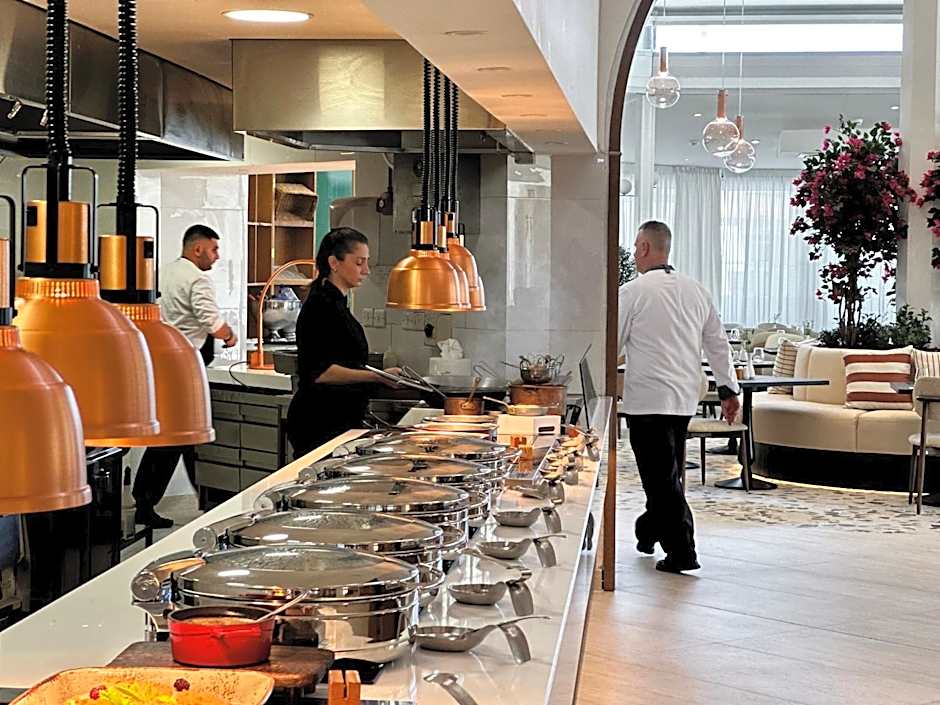 The King Jason Paphos - Designed for Adults