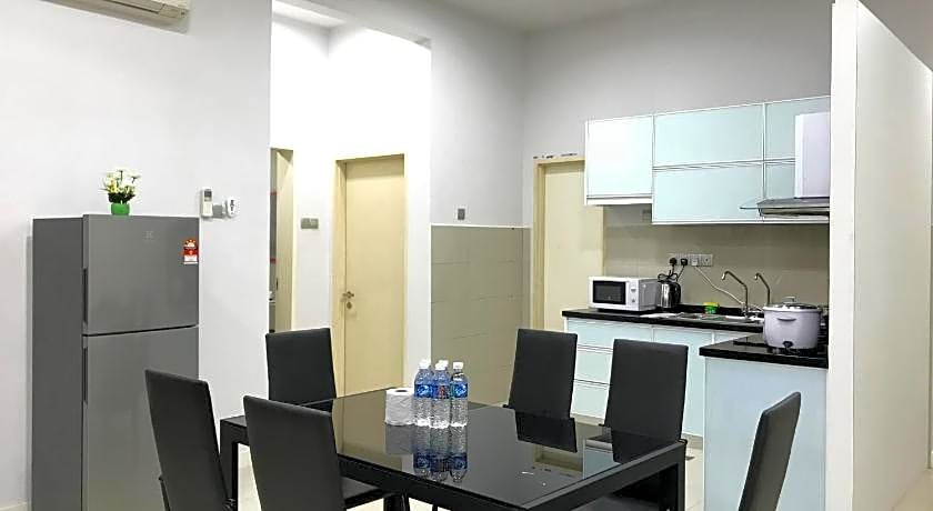 Sunset Seaview Vacation Condo City Centre @ IMAGO Shopping Mall