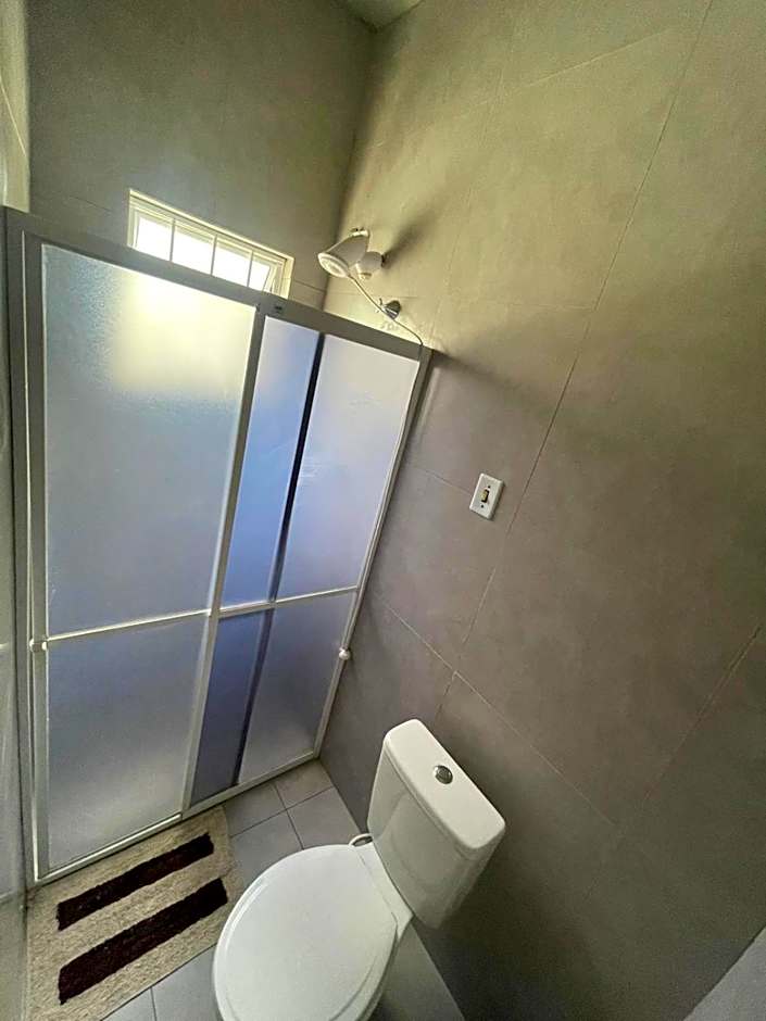 Esquina 8 Suítes Confort & Hostel