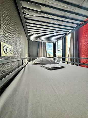 Bed in 4-Bed Mixed Dormitory Room