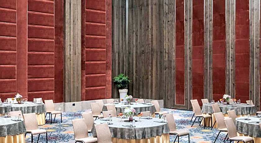 Vivanta Bhubaneswar, DN Square