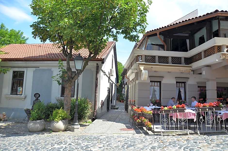 Garni Hotel Le Petit Piaf