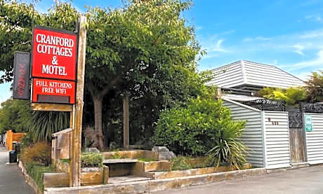 Cranford Cottages and Motel