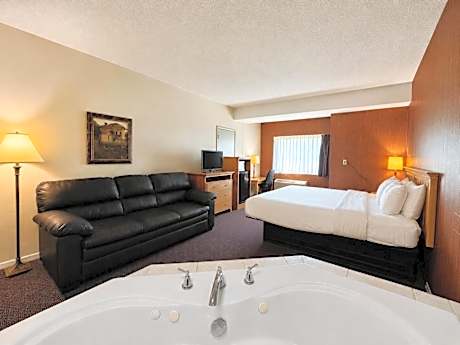 Suite with Spa Bath