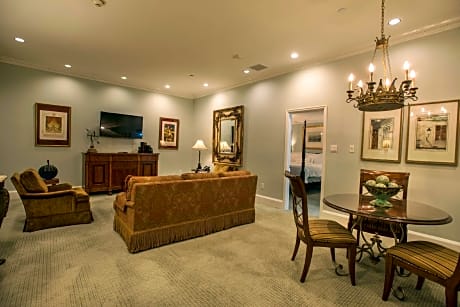 Interior Suite