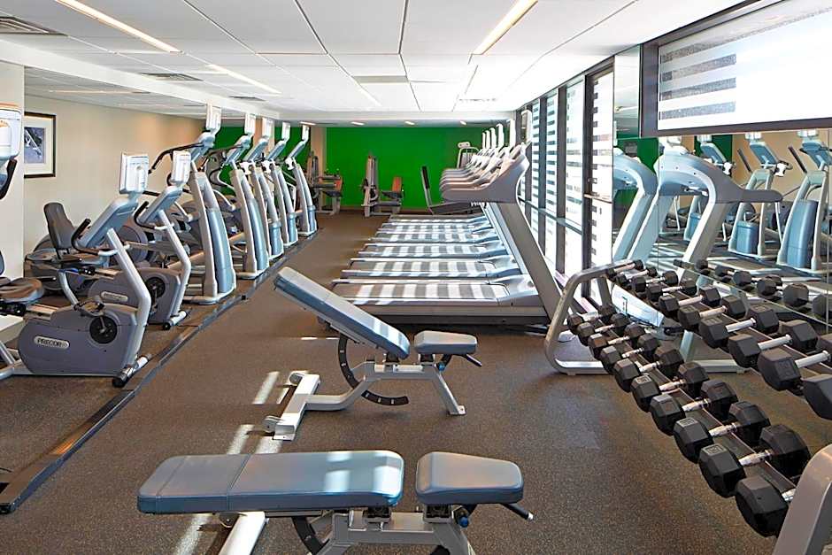 Renaissance by Marriott St. Louis Airport Hotel