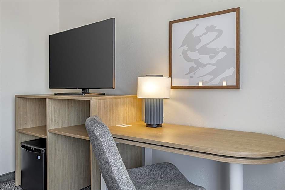 Spark by Hilton La Crosse Onalaska