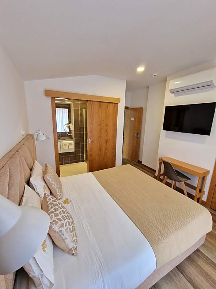 Soldouro Train Suites