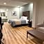 Scottish Inn & Suites - IAH Airport