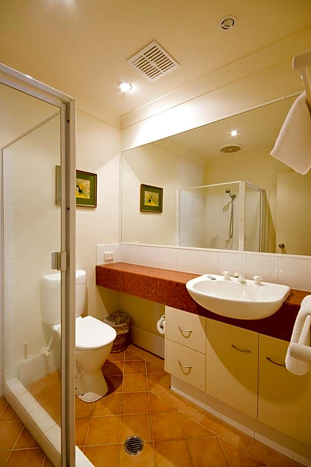 Sunrise Cove Holiday Apartments