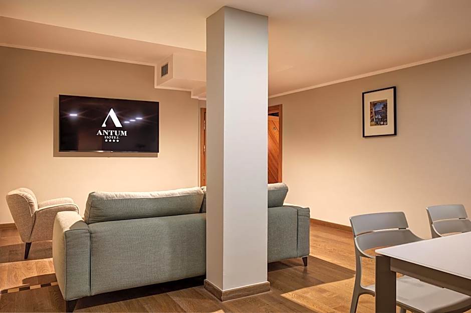 Antum Hotel