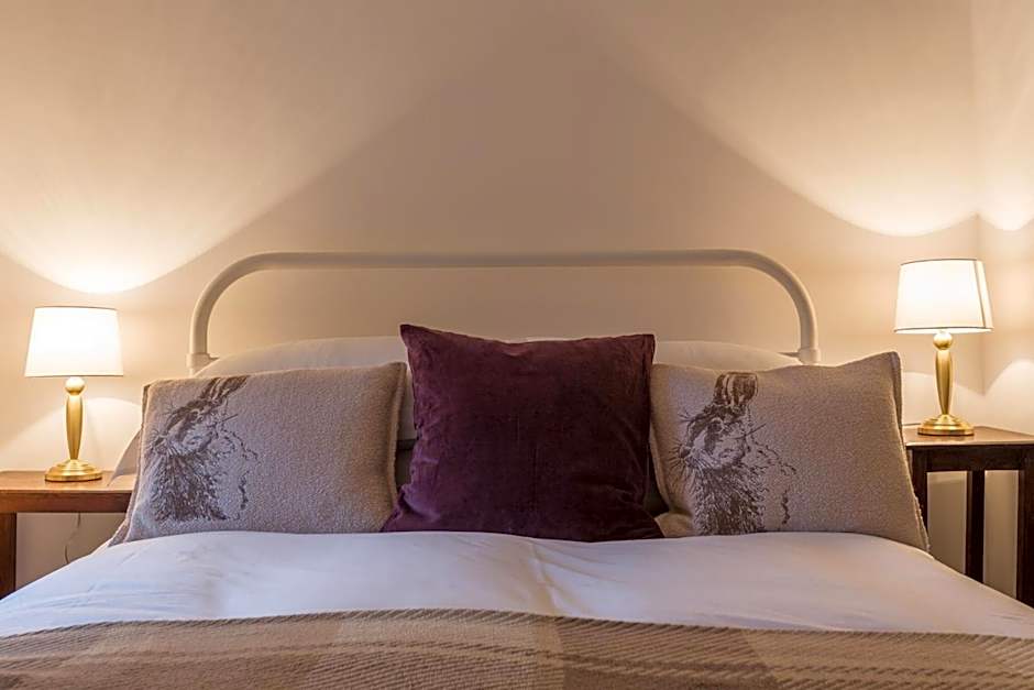 The White House at The Tinners Arms