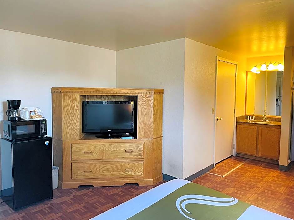 America's Best Value Inn Sandpoint