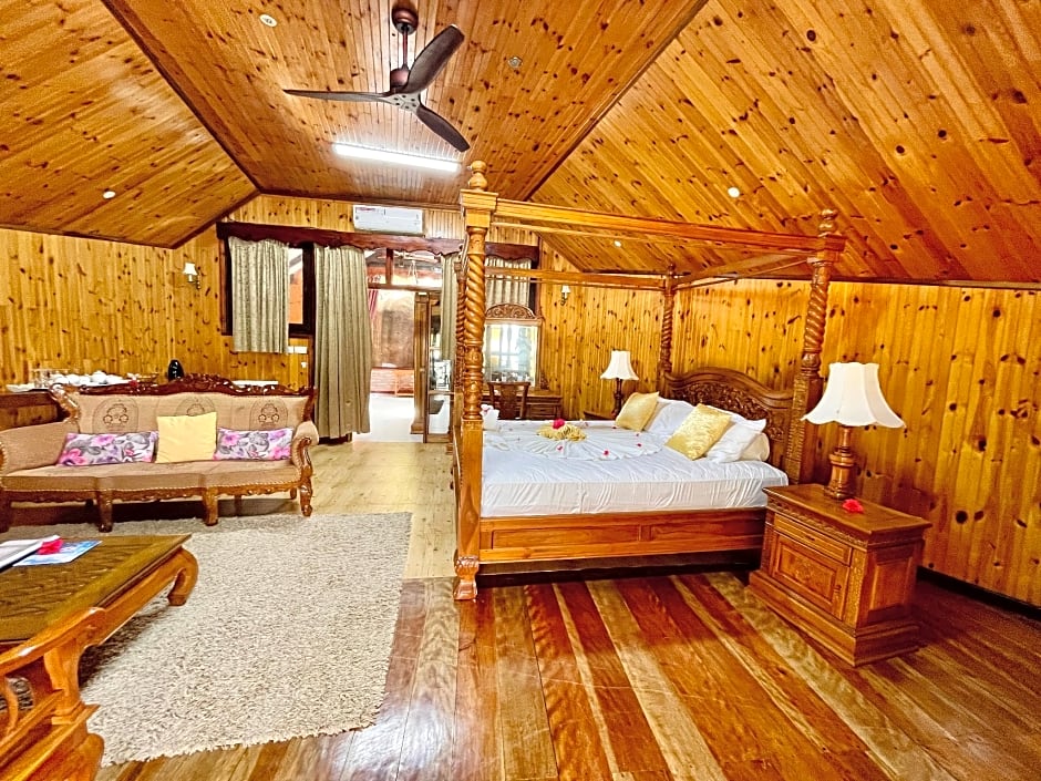 Photo 1 of 6 of Presidential Suite