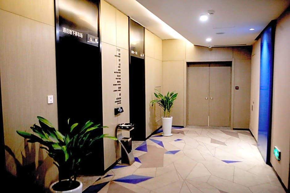 Holiday Inn Express Yingkou Onelong Plaza By IHG