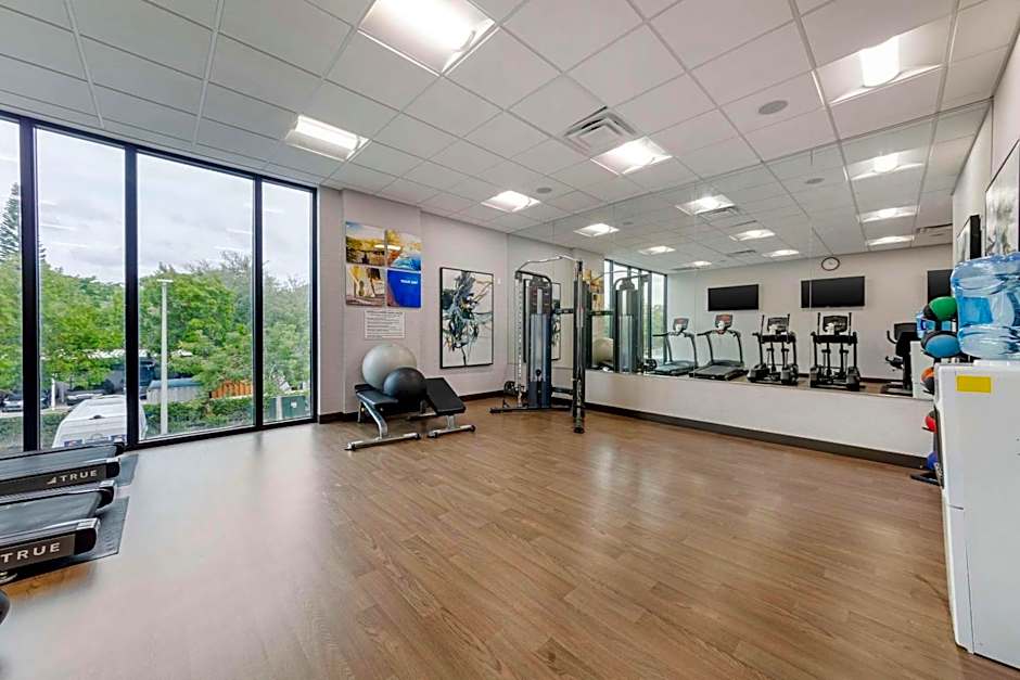 Comfort Inn & Suites Miami International Airport