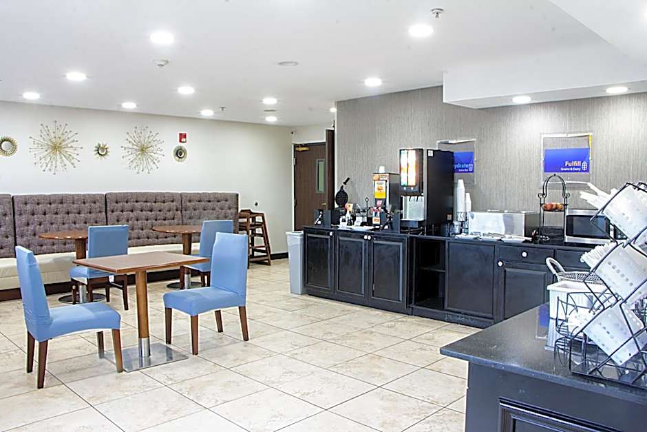 Baymont by Wyndham Maumee Toledo