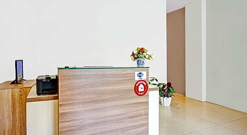 Hotel O Mandala Near Universitas Negeri Medan ( UNIMED )