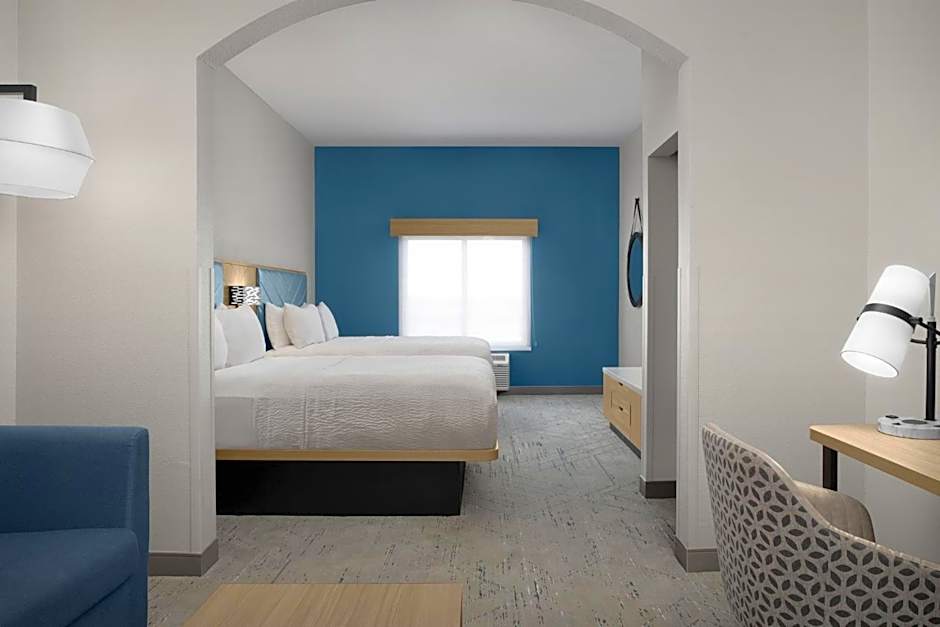Holiday Inn Express Hotel & Suites DFW West - Hurst By IHG