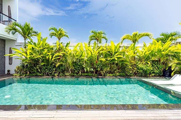 Flores Villa by Hombali