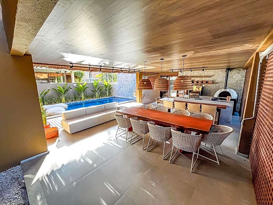 Casa com Ofurô, Piscina Aquecida e Cozinheira