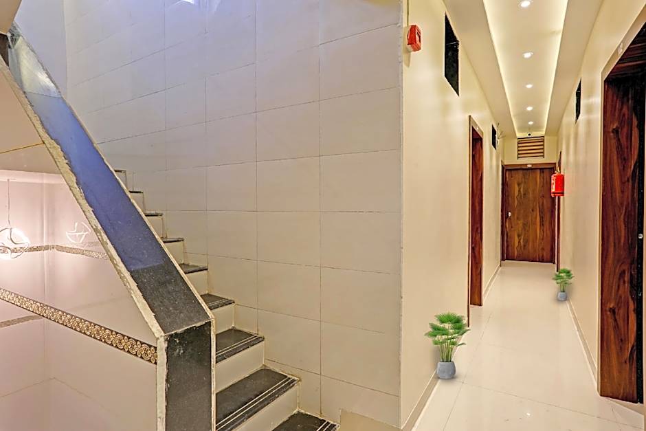 Flagship Nandi Palace Lodging And Boarding – Bombay/ Mumbai, KY