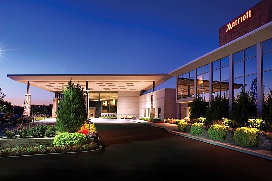 Photo 1 of 50 of Indianapolis Marriott East