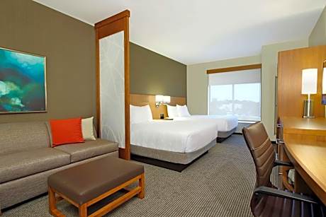 Queen Room with Two Queen Beds and Sofa Bed