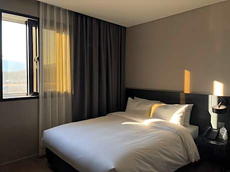 Room Selected at Check-In (Check-in at 17:00)