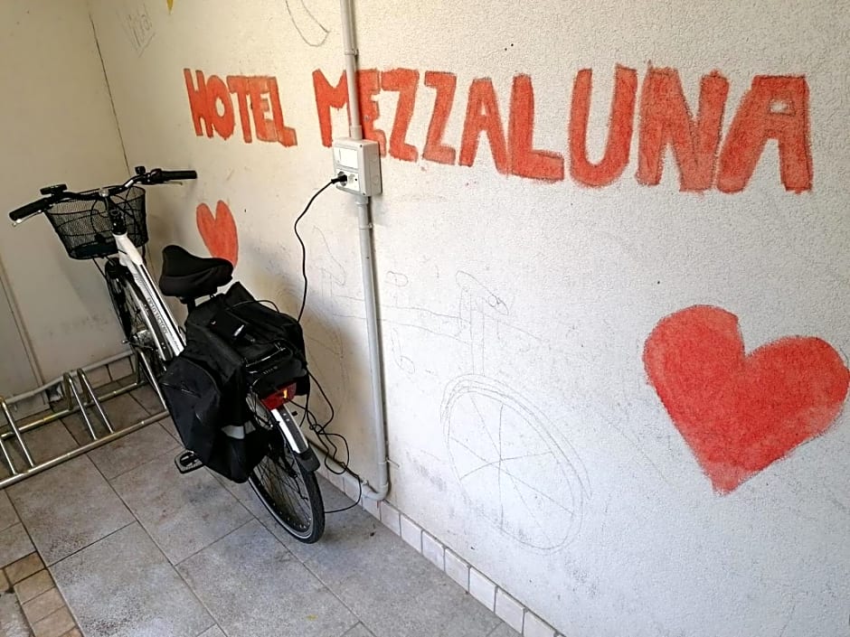 Hotel Mezzaluna