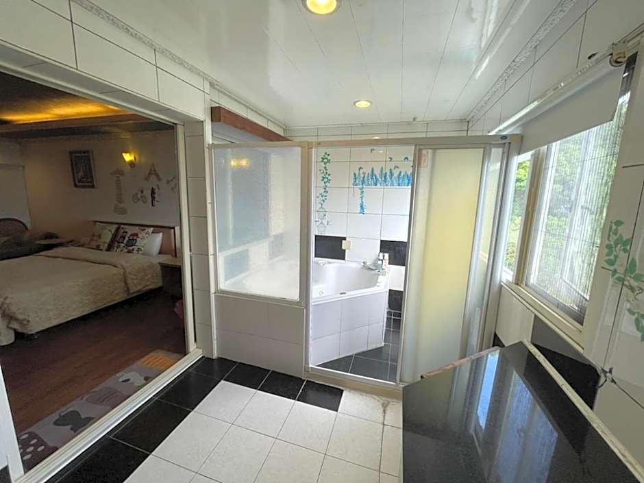 Emmanuel Farm House