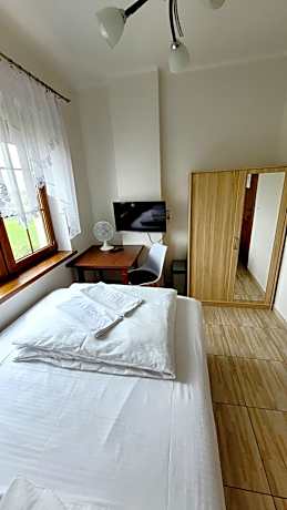 Double Room with Private External Bathroom
