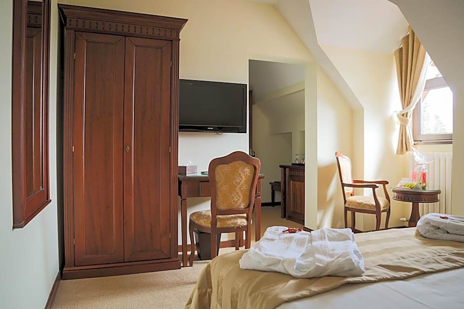 Hotel Foisorul cu Flori