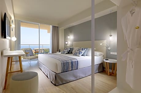 Suite Sea View for 2 Adults and 1 Child