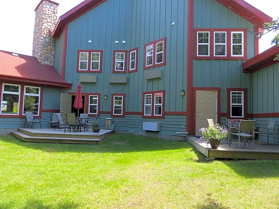 Village Creek Country Inn