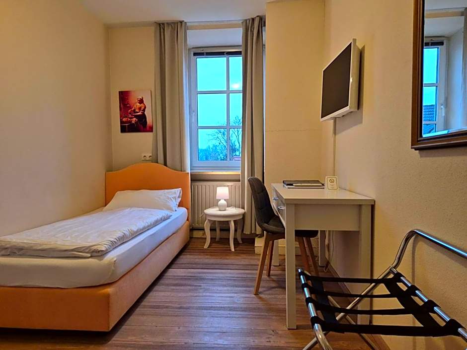 Hotel-Gasthof Opel Bed & Breakfast