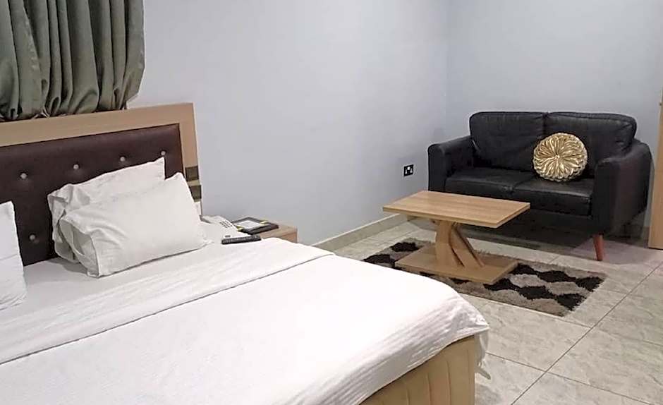 Eleventh House Hotel & Suites Ibadan