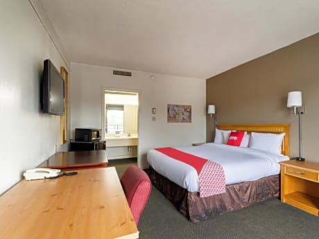 OYO Hotel Sumter SC Downtown