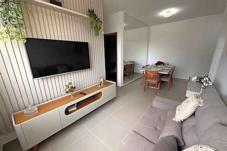 Apartamento na praia, 2 quartos e área de lazer