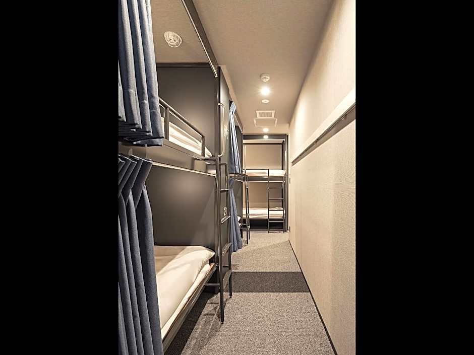 Hotel Plus Hostel TOKYO AKIHABARA