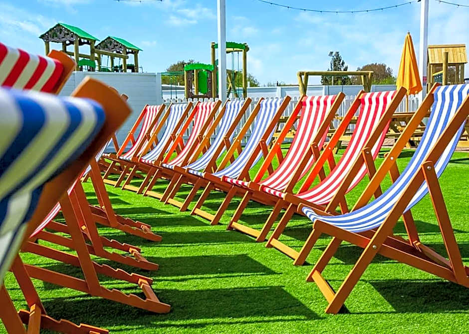 Unity Skirlington Coast Yorkshire