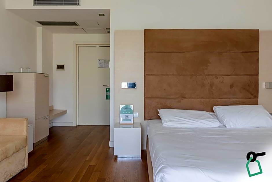 HOTIDAY Room Collection - Pisa