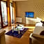 Trendy Deluxe Apartments