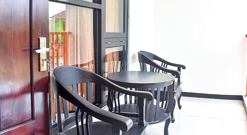 RedDoorz Syariah near Gelora Delta Sidoarjo 2