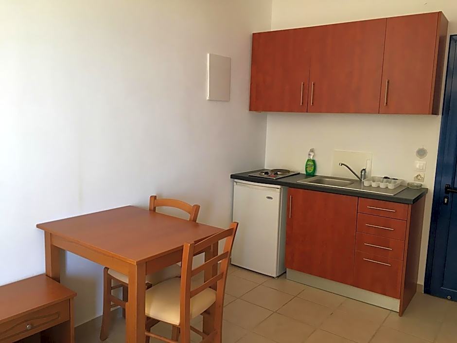 Eugenia travasarou sea view appartments