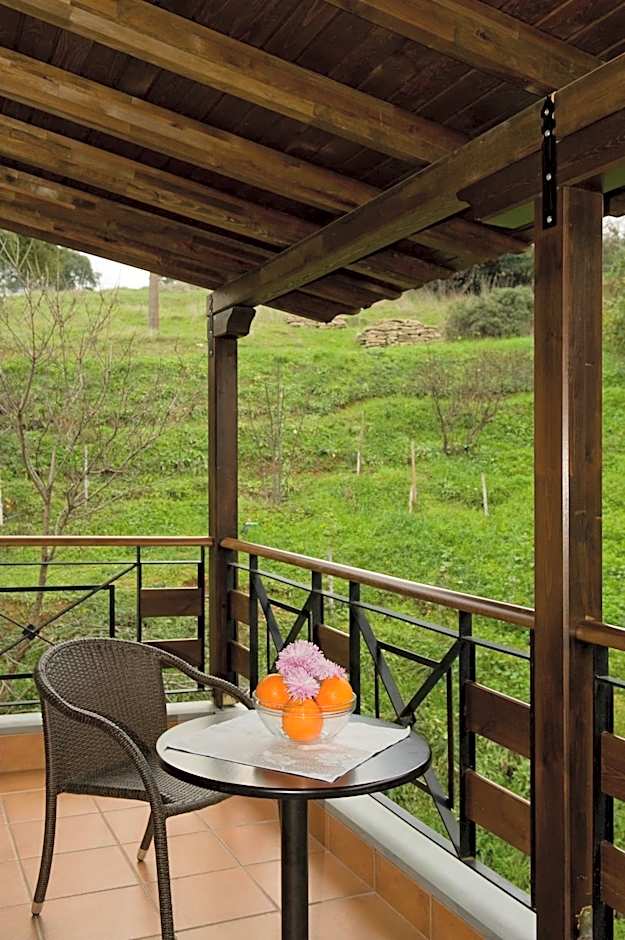 Dellas Boutique Hotel