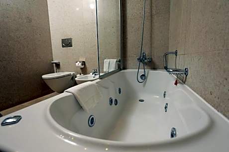 Twin Room - Standard