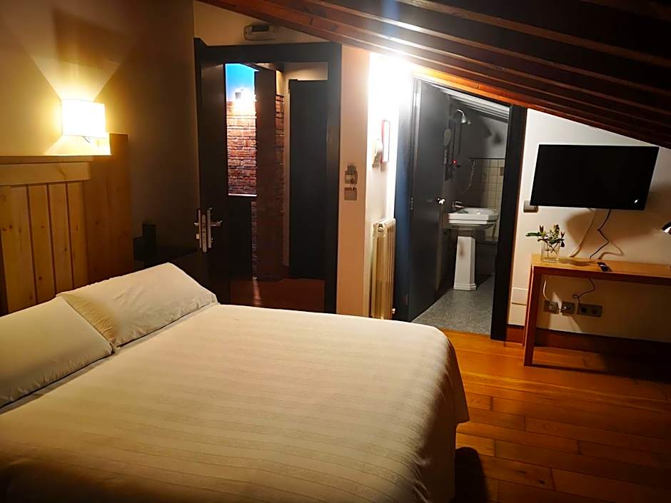 Posada Los Calderones