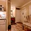 The Caribbean Court Boutique Hotel